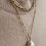 Close up of Anna pearl necklace with Jenny trace chain 